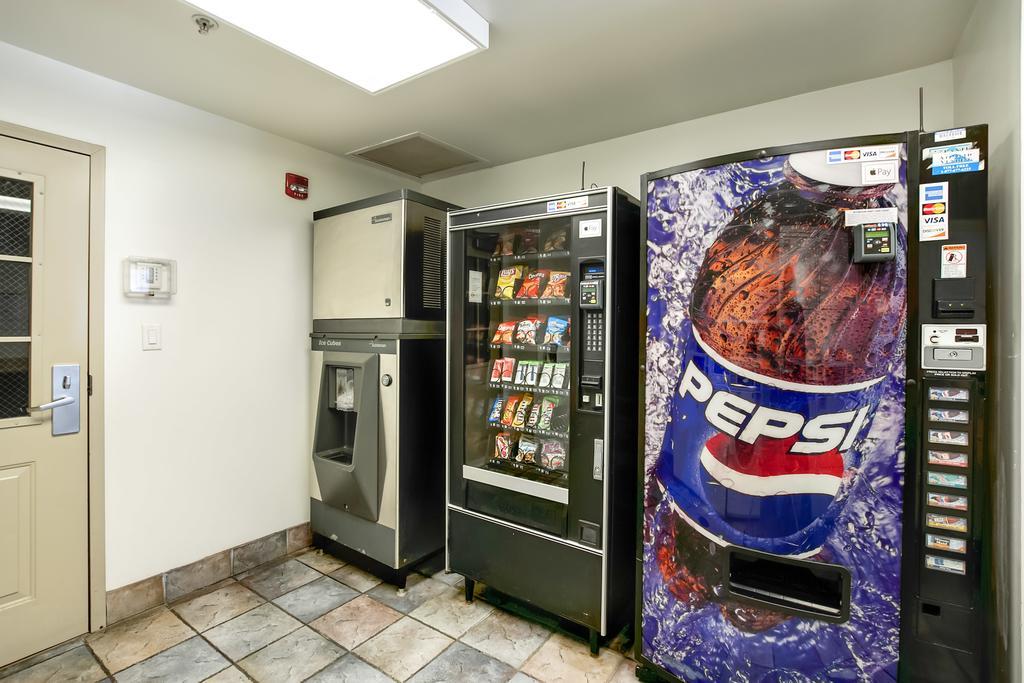 Studio 6-East Brunswick, Nj - Nyc Area Екстериор снимка