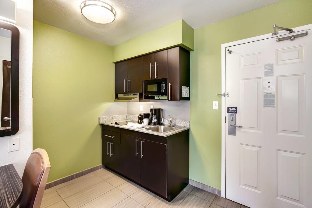 Studio 6-East Brunswick, Nj - Nyc Area Екстериор снимка
