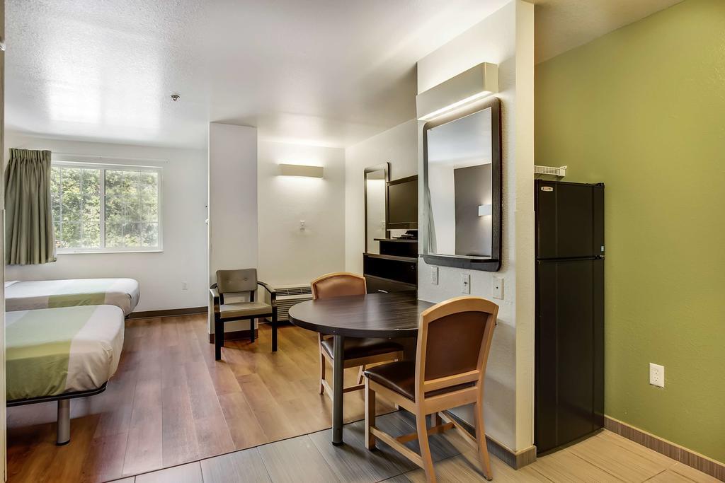 Studio 6-East Brunswick, Nj - Nyc Area Екстериор снимка