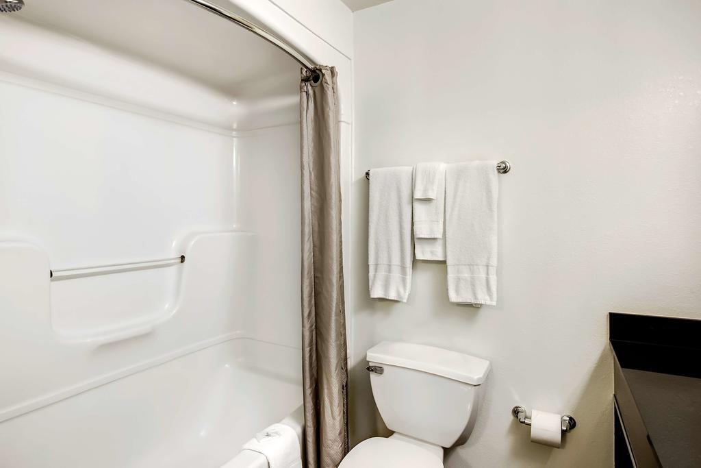 Studio 6-East Brunswick, Nj - Nyc Area Екстериор снимка